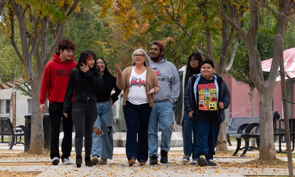 Vote Veva Islas for Fresno Unified School District Area 4